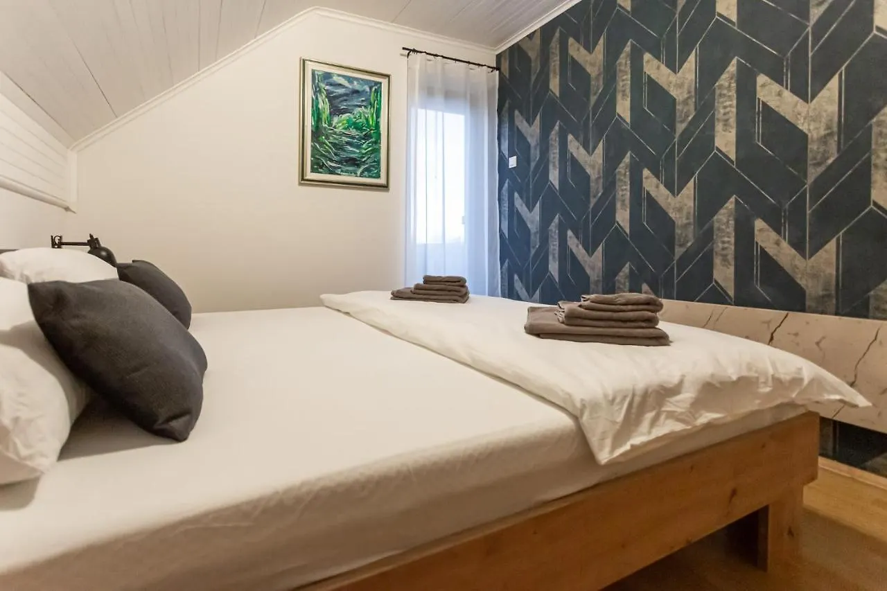 Chalet Fethy'S House Villa Brod na Kupi